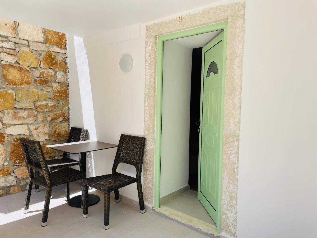 Mpolanos Guesthouse Himara Zewnętrze zdjęcie